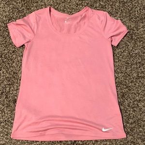 Nike dri fit womens top size small light pink